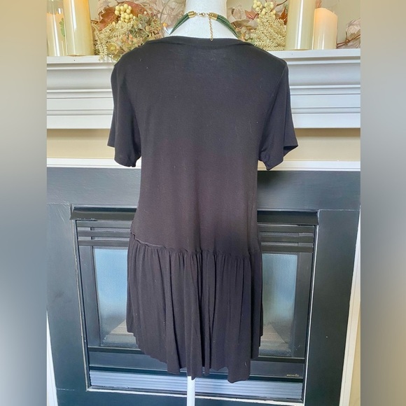 Zenana Peplum Top - Picture 3 of 9